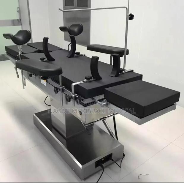 New Hydraulic Theatre Table/ Ot Table - main view