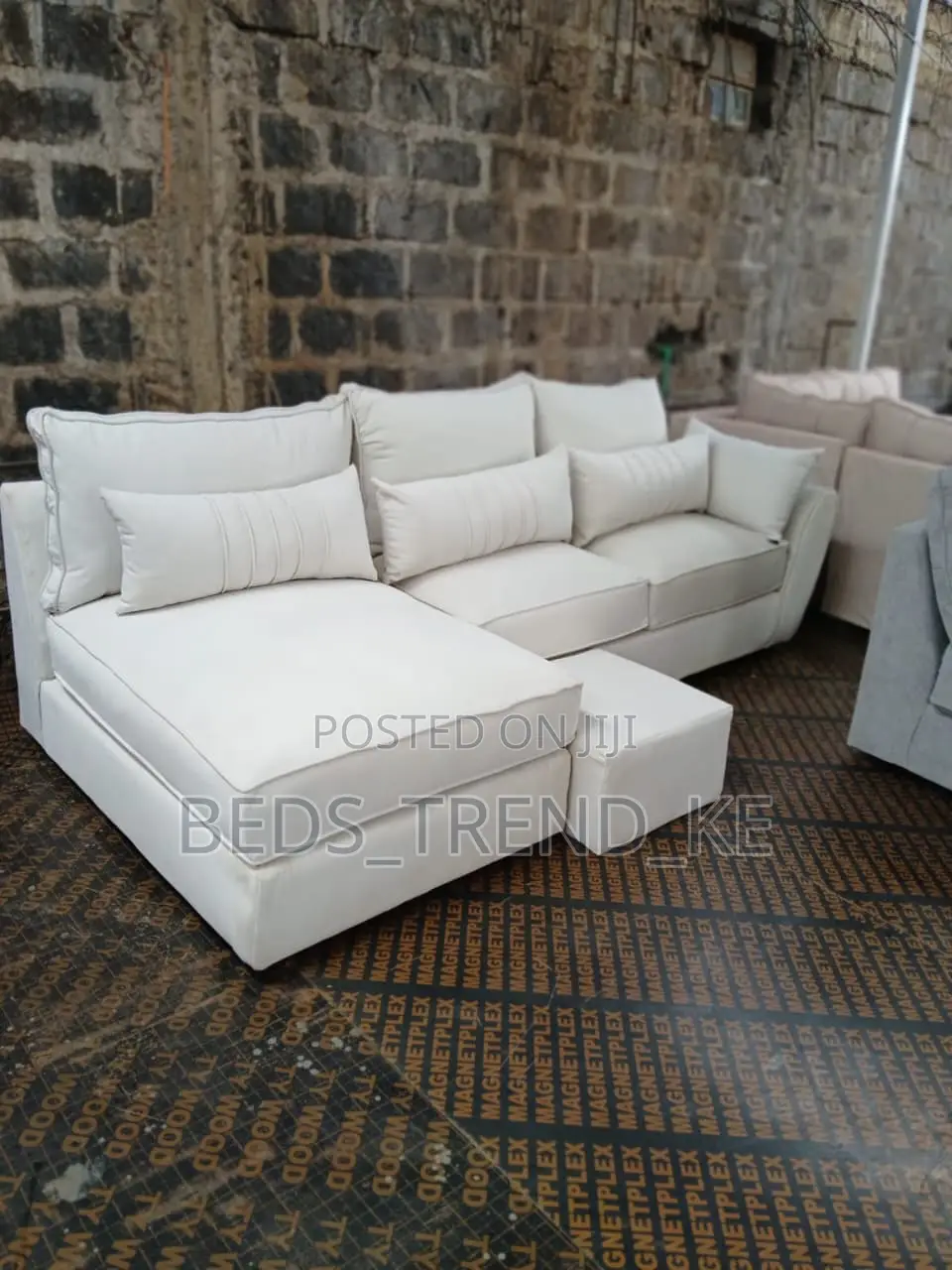 Family-Sized 6 Seater L Sofa With Free Throw Pillows