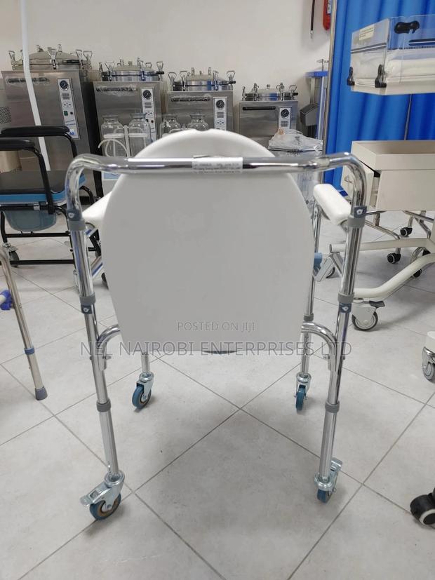 Foldable Commode Chair With Casters (Mp- Bf594)