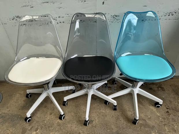 Salon / Spar Chairs - main view