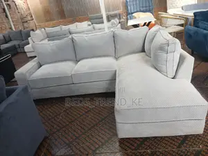 Pretty 6 Seater L Seat