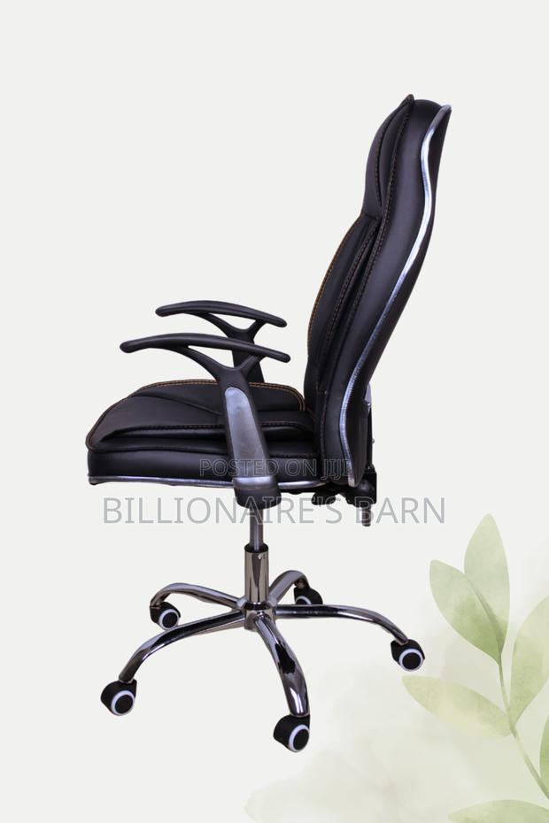 Metro Medium Back Workstation Executive Leather Chair - main view