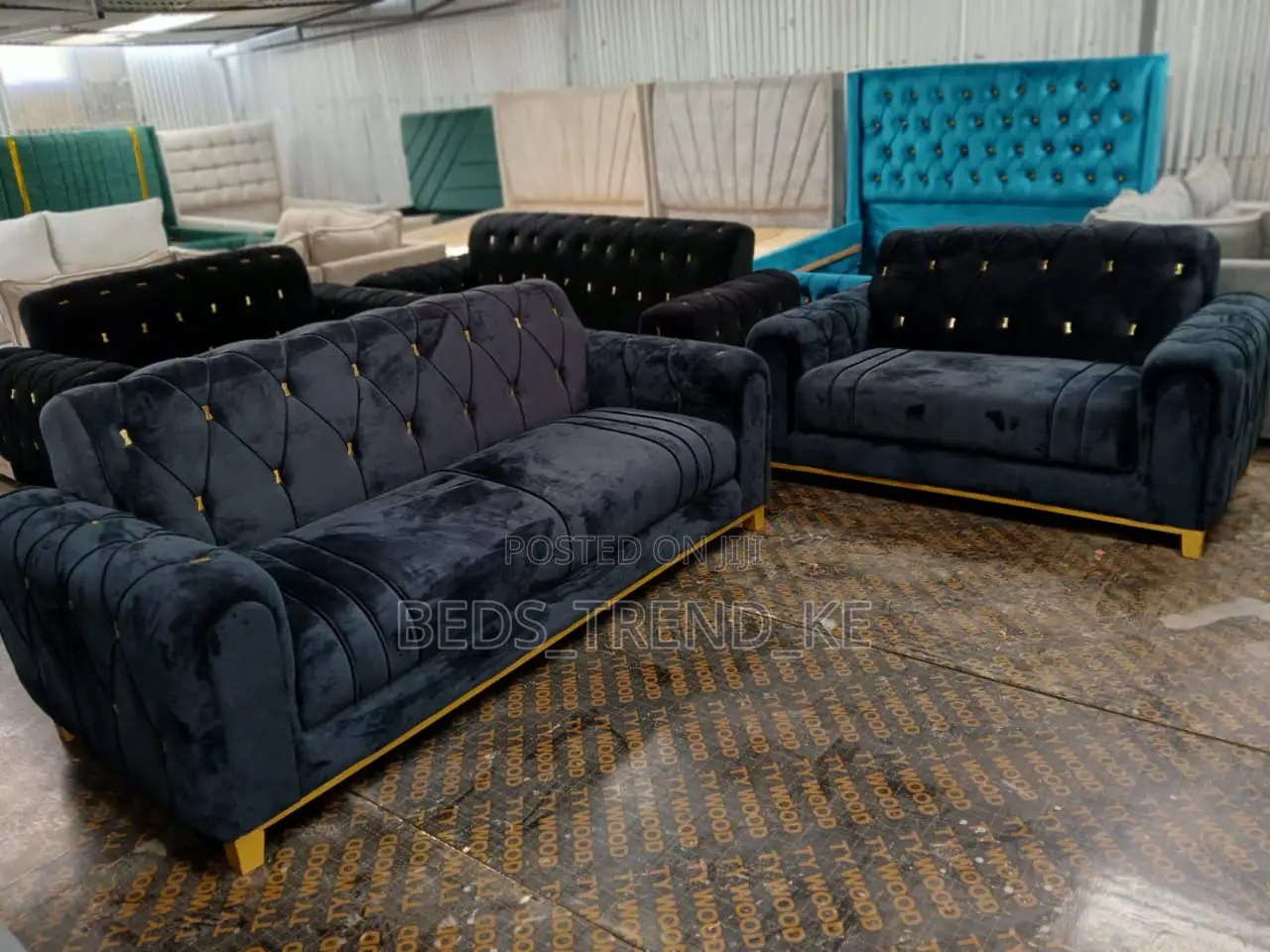 Modern Royal Chester 5 Seater Sofa 3,2