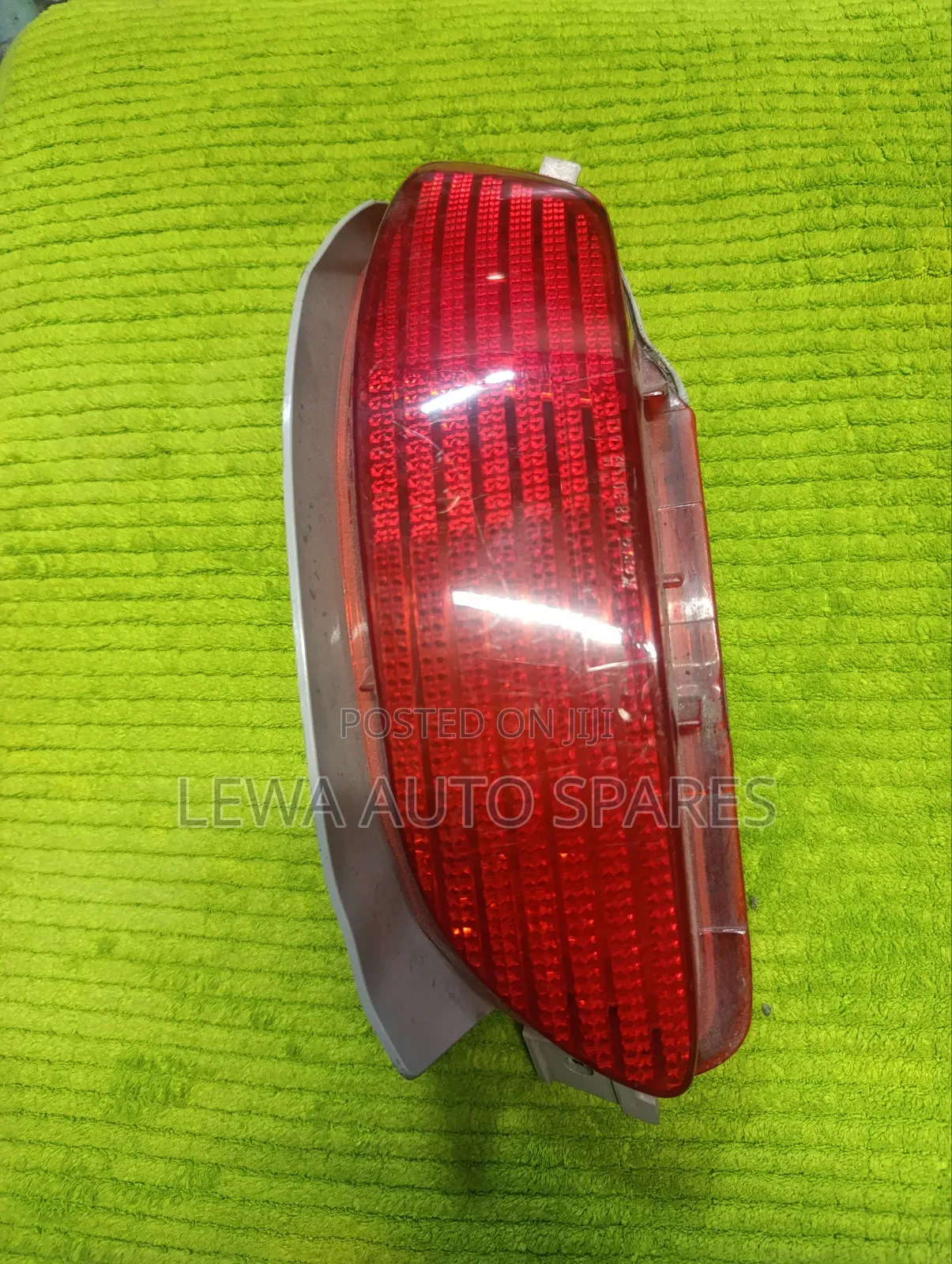 Reflector For Toyota Harrier Right Side