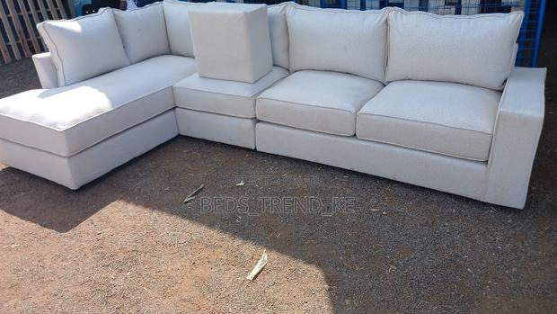 White Royal 7 Seater L Seat With a Puff