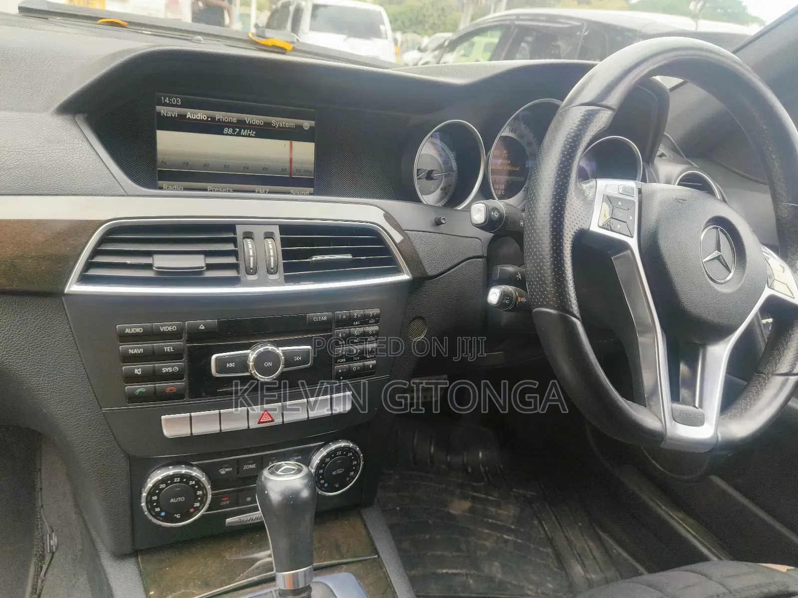 Mercedes-Benz C200 2013 Black