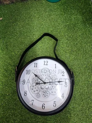 40cm Luxury Clock With Rotating Gears and Hanging Belt