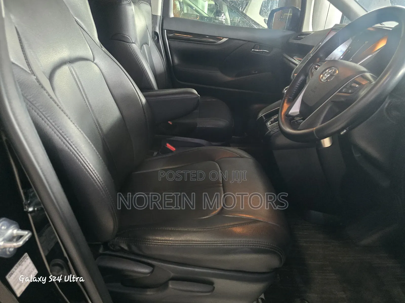 Toyota Alphard 2018 Black