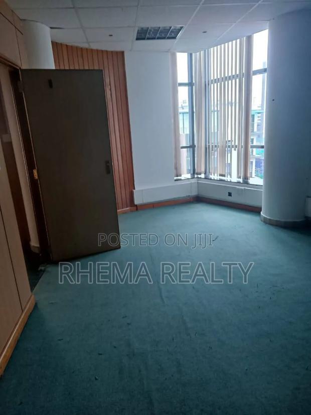 Office Space to Let 002/001/Rre - thumbnail 8