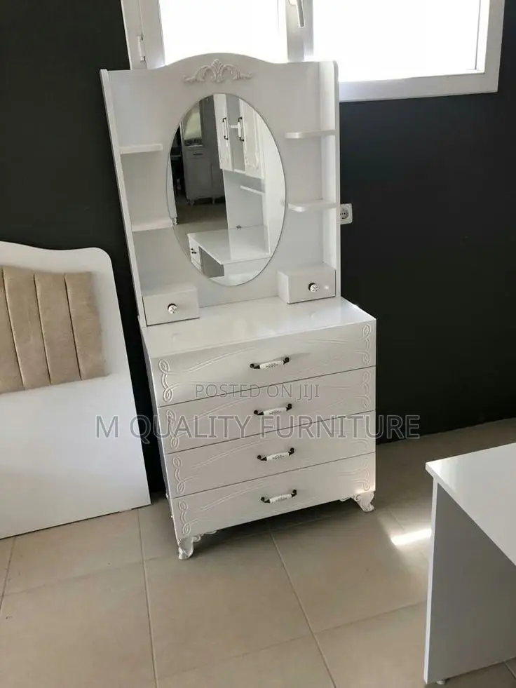 White Dressing Mirror Closet