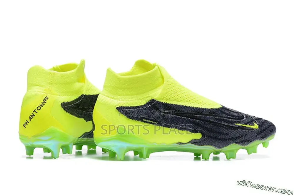New Nike Phantom Green Elite Football/Soccer Boots
