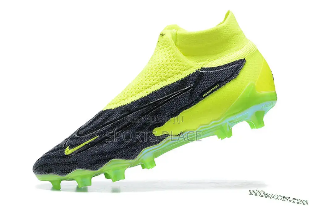 New Nike Phantom Green Elite Football/Soccer Boots