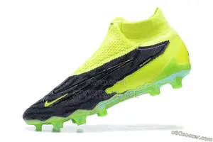 New Nike Phantom Green Elite Football/Soccer Boots