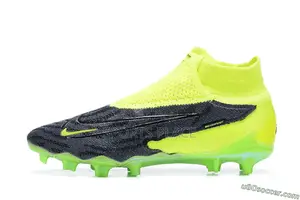 New Nike Phantom Green Elite Football/Soccer Boots