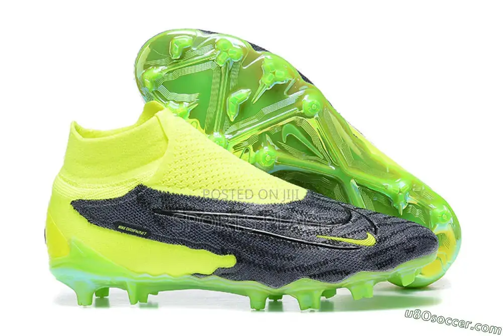 New Nike Phantom Green Elite Football/Soccer Boots