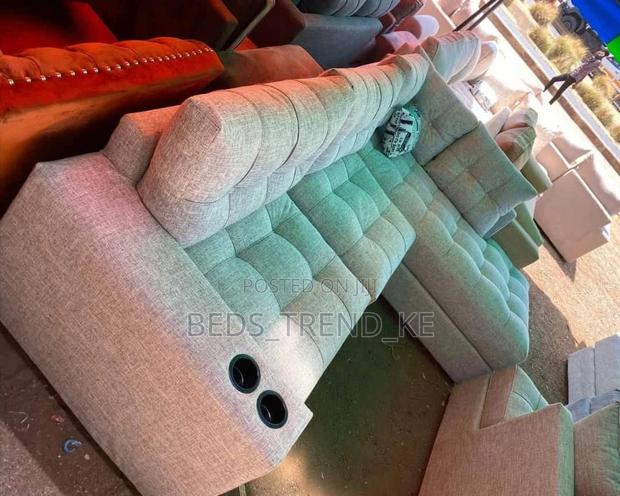 Inviting 6 Seater Chester L Seat With Cupholders