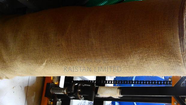 High-absorbency Hessian For Optimal Concrete Curing - main view