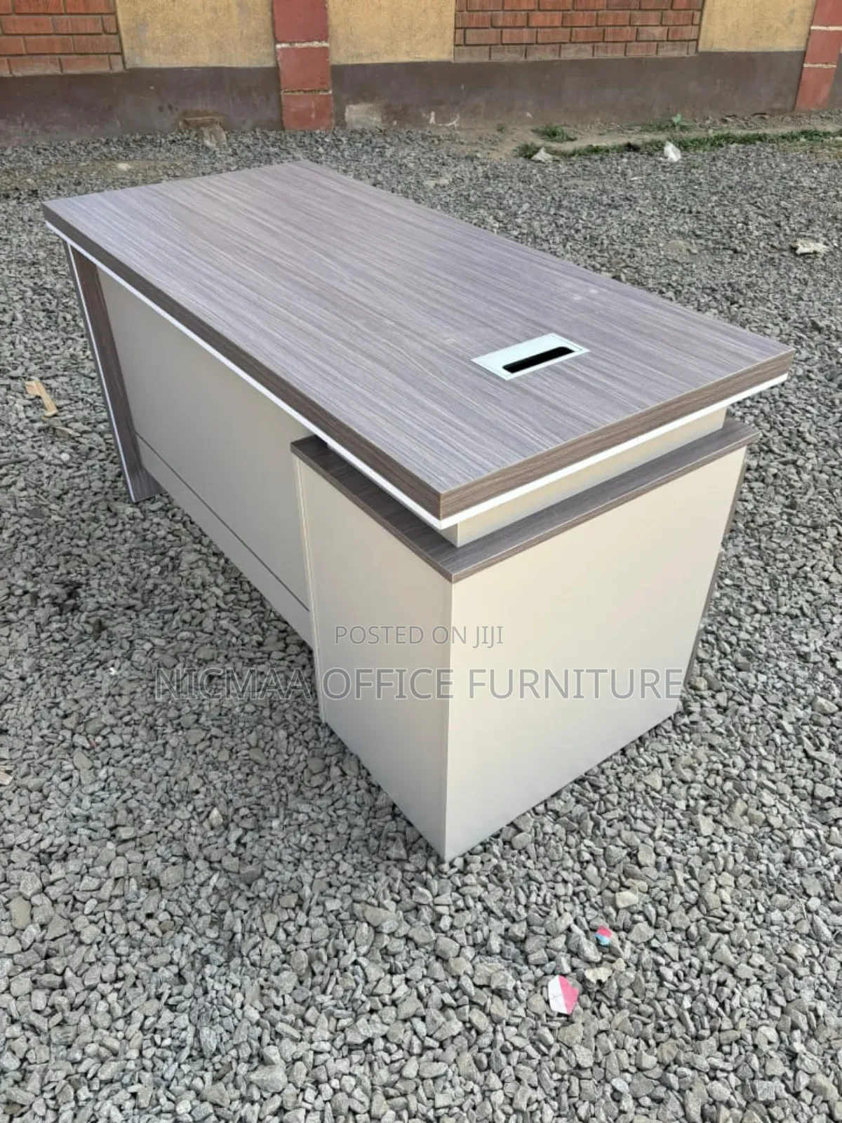 Executive Desk: 140cm Soft Polished Surface Office Desk