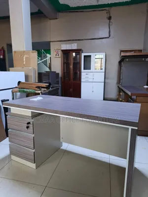 Executive Desk: 140cm Soft Polished Surface Office Desk