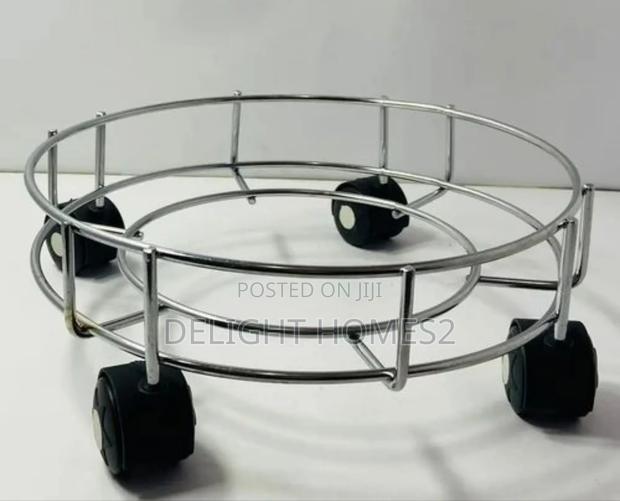 Gas Cylinder Moveable Trolley_pa - thumbnail 2