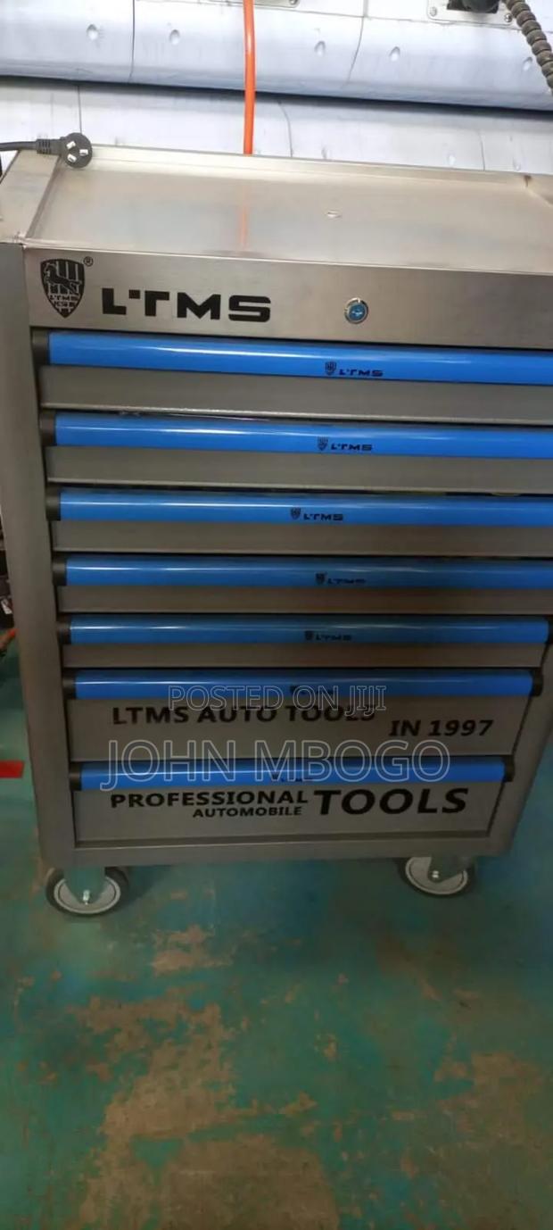 Proffesional Automobile Tools Box - main view