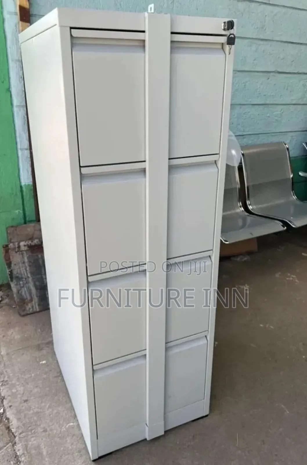4 Drawer Filing Cabinet With Bar