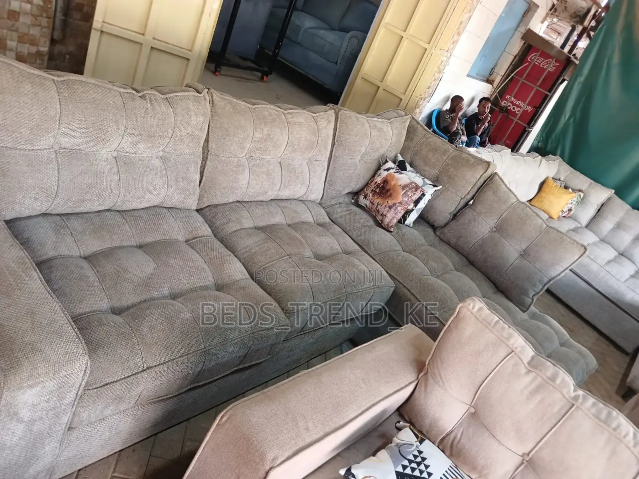 Ergonomic Chester Sofa 6 Setae L Seat