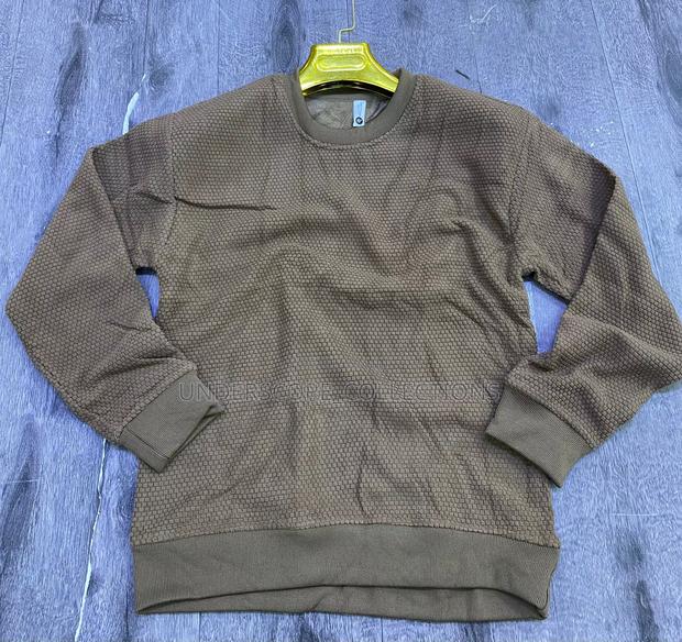 Simple Round Neck Sweaters - thumbnail 4