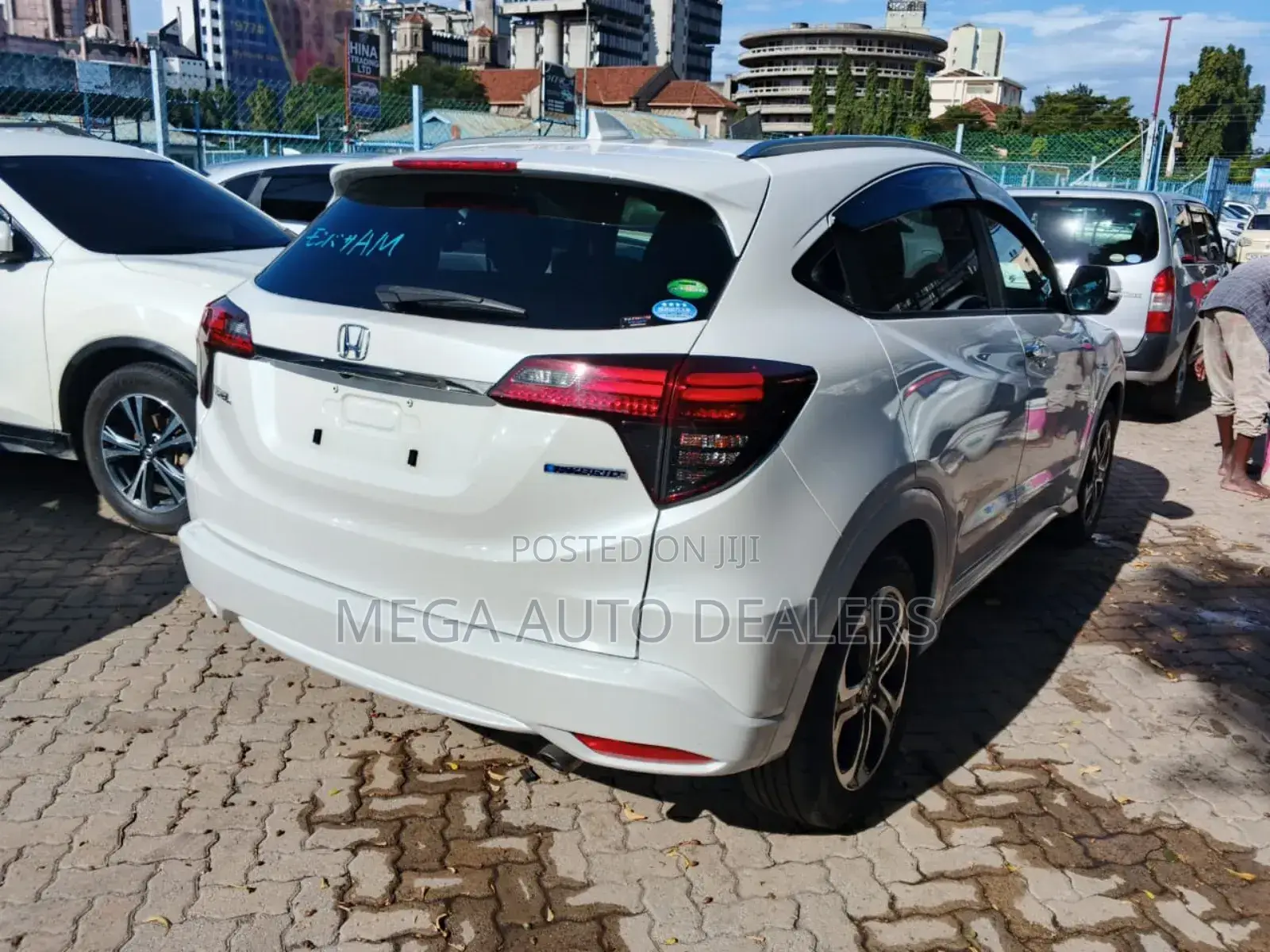 Honda Vezel 2018 White