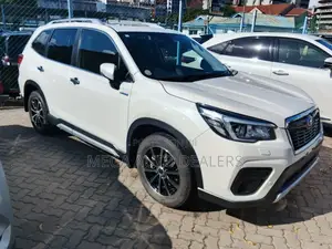 Subaru Forester 2018 White