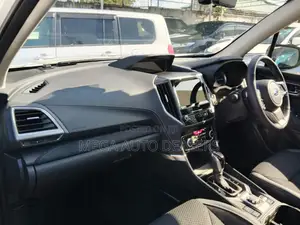 Subaru Forester 2018 White