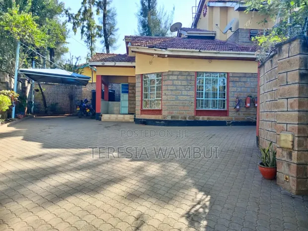5bdrm Mansion in Trans View Estate, Athi River for sale