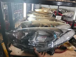 Mazda Demio 2012/2013 (Sky Active) Headlight
