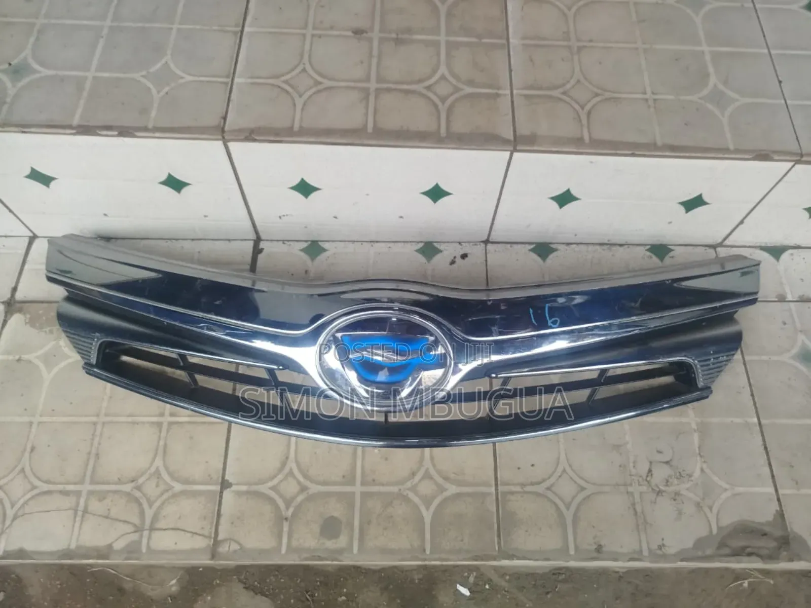 Toyota Fielder/Axio 2012 Front Grille (Hybrid)