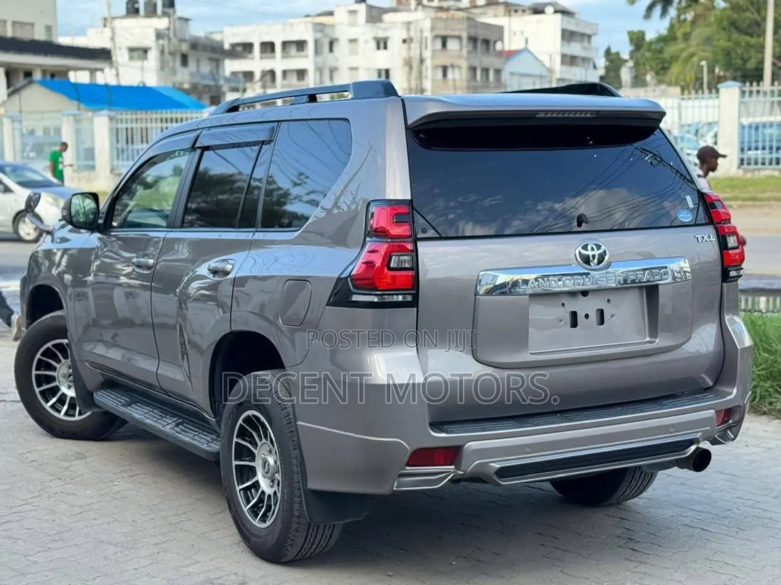 Toyota Land Cruiser Prado 2.7 2019 Gold