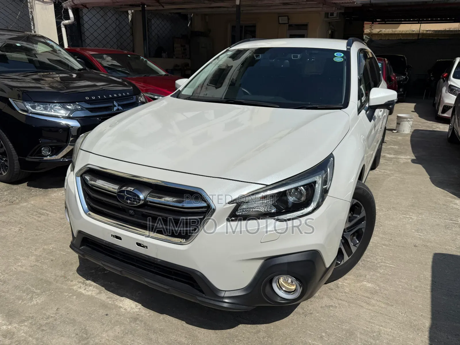Subaru Outback 2.5i AWD 2019 White