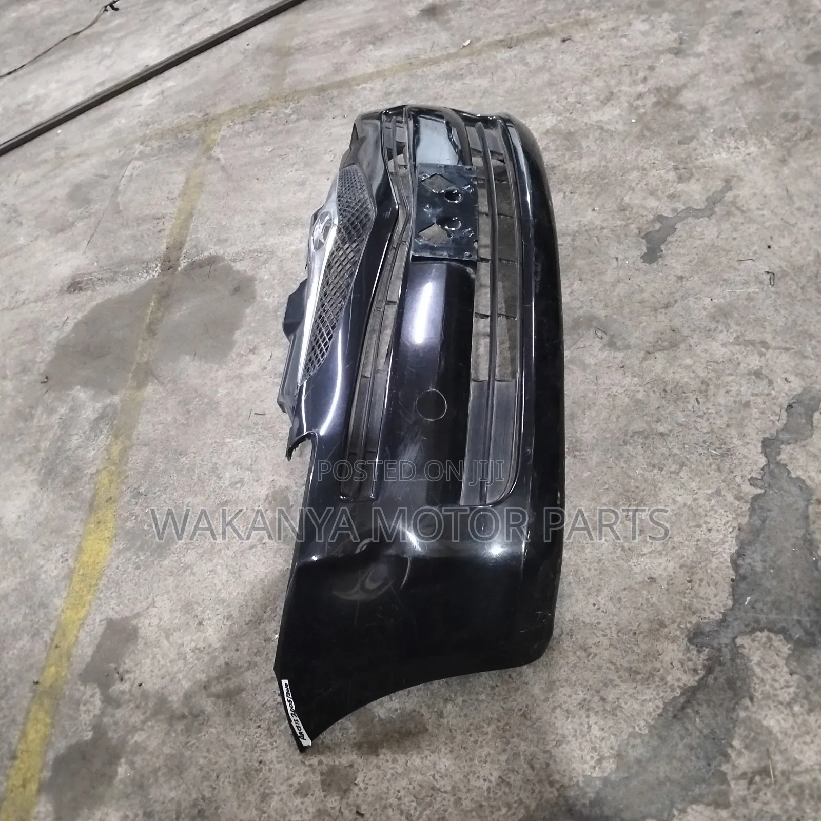 Toyota Ractis 2005/2010 Front Bumper Complete, Ex Japan