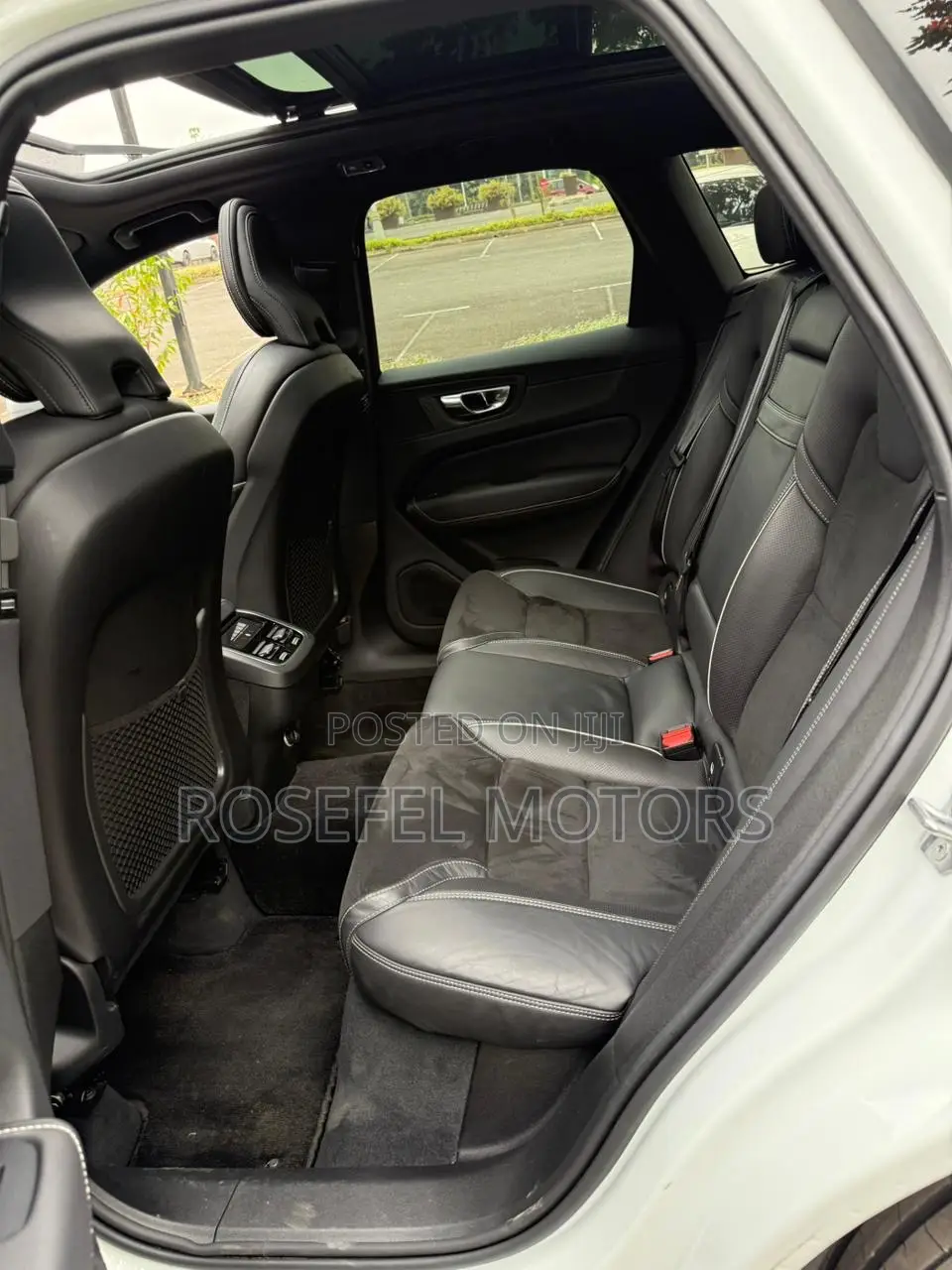 Volvo XC60 2019 White