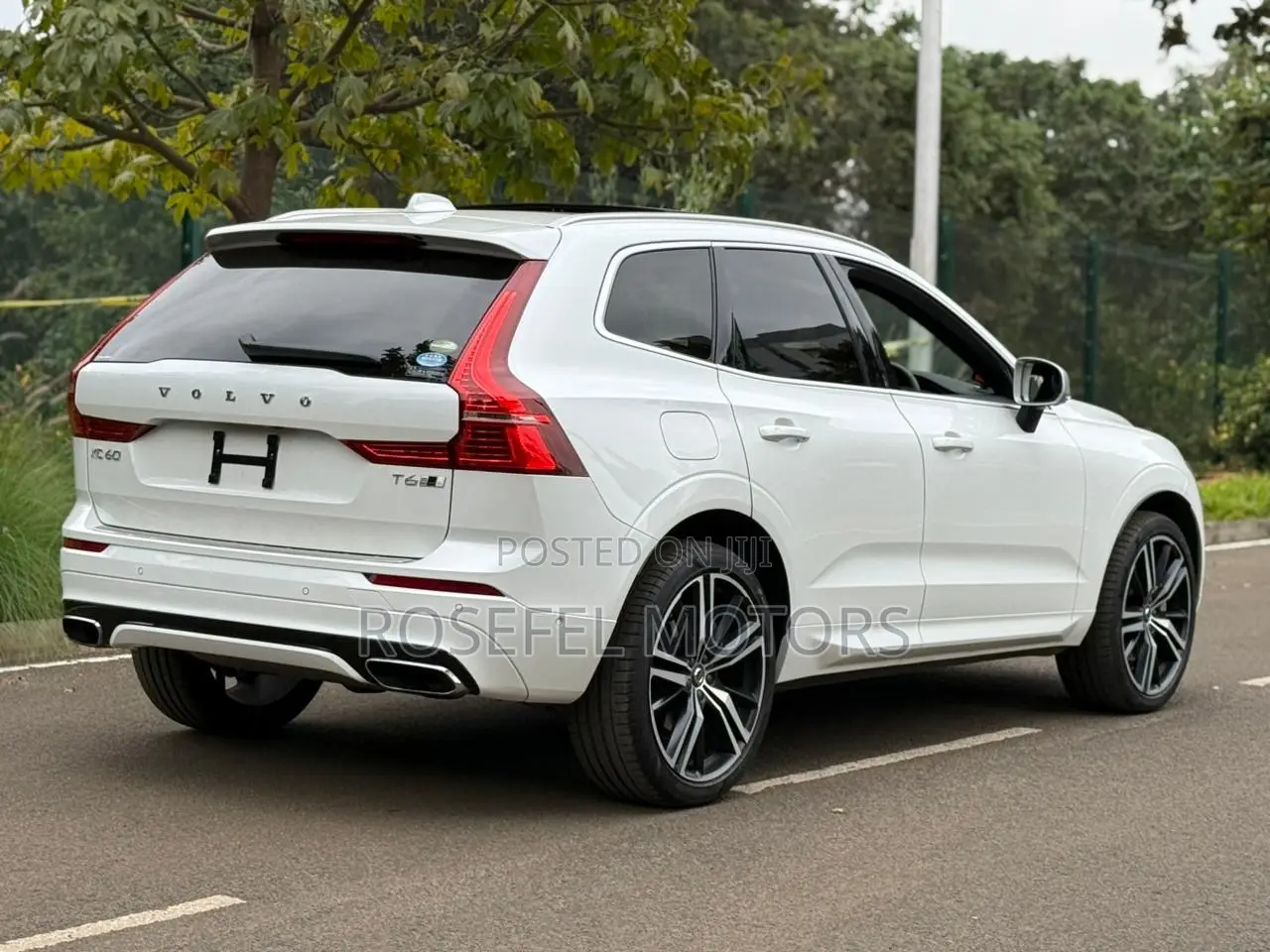 Volvo XC60 2019 White