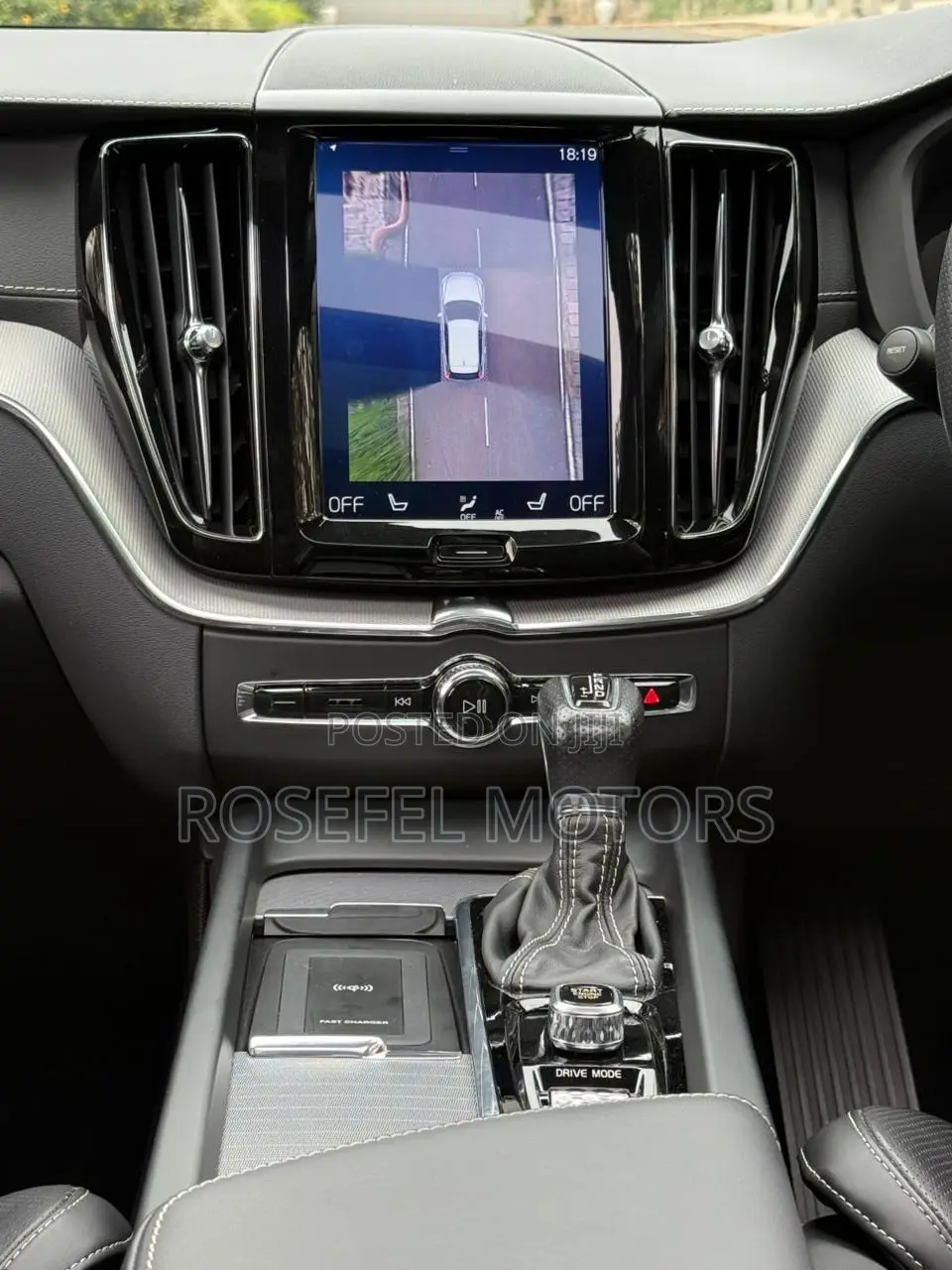 Volvo XC60 2019 White