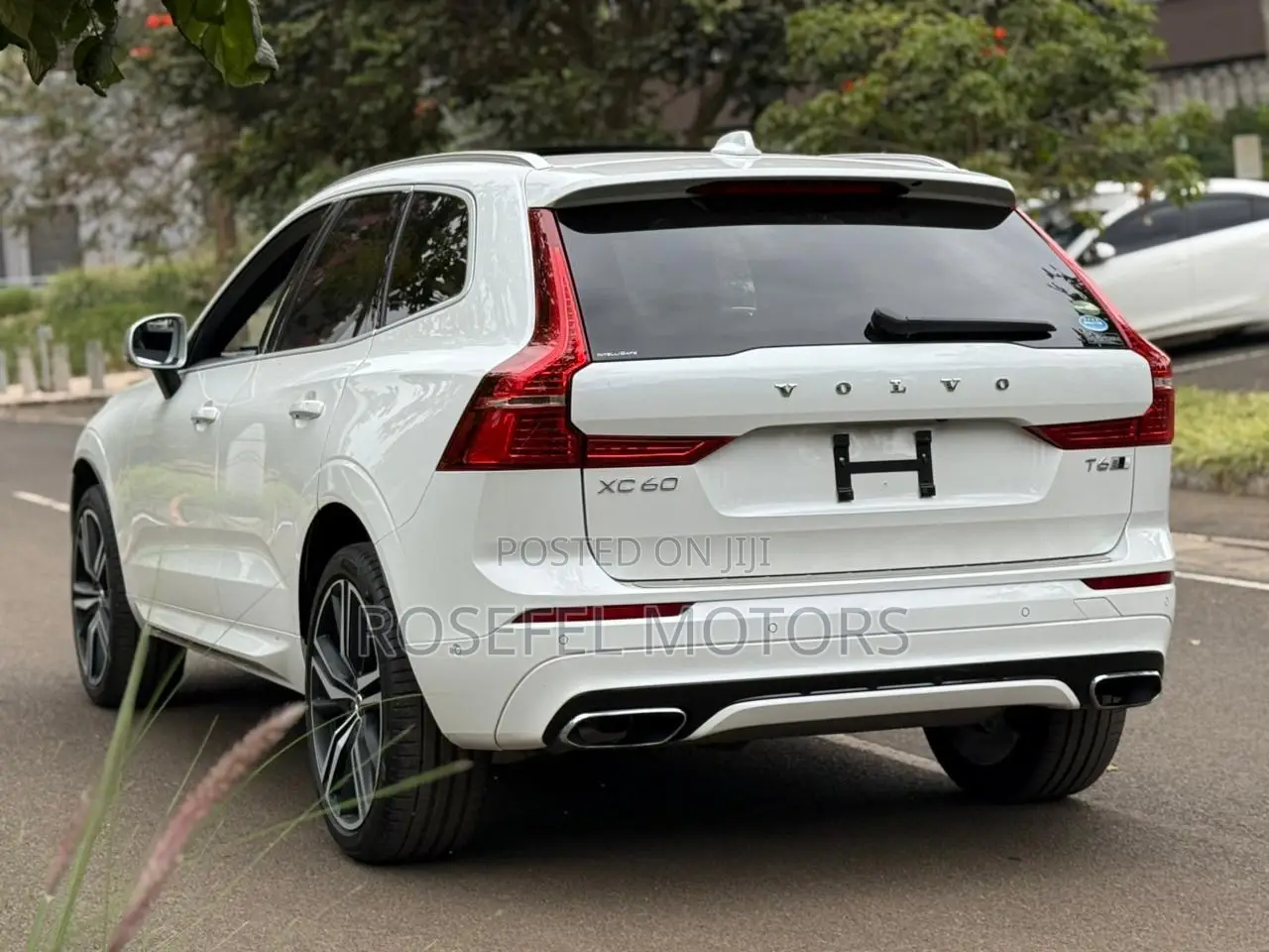 Volvo XC60 2019 White
