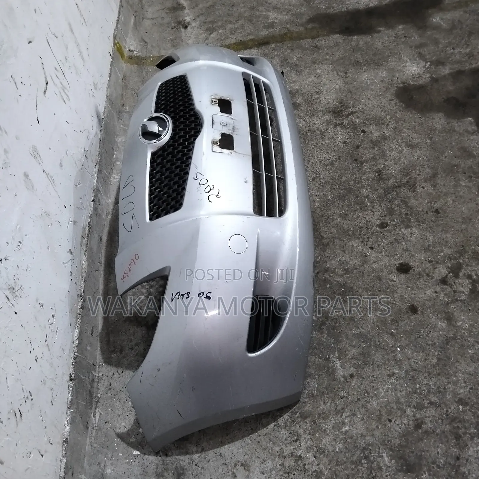 Toyota Vitz 2005 Front Bumper Complete With Grille, Ex Japan