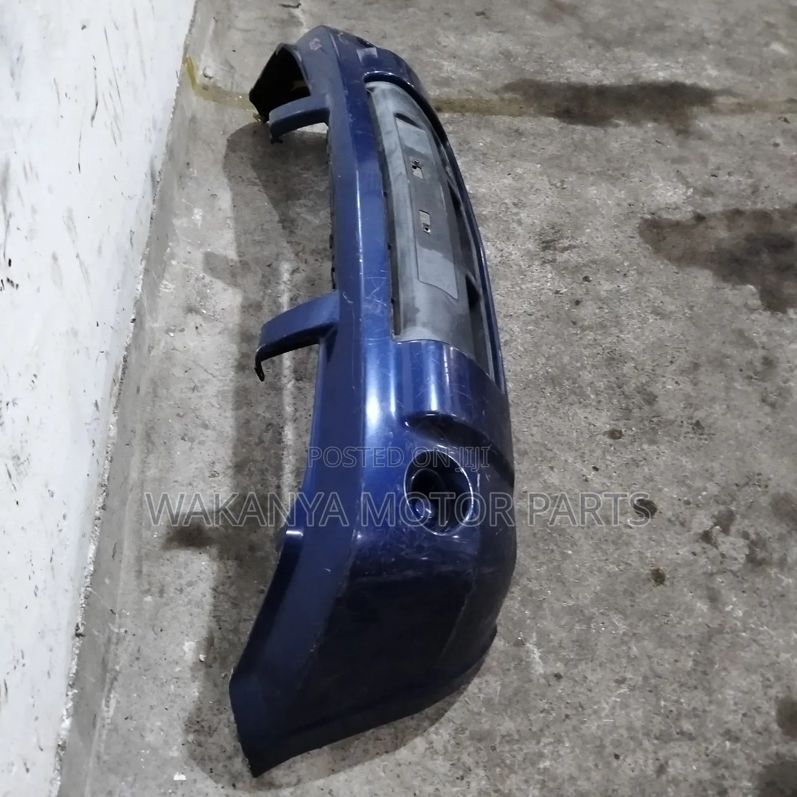Nissan X-trail Nt30 Front Bumper Complete With Fog Covers