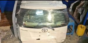 Ex Japan Ractis 2012 Boot/Tailgate Available - thumbnail 2