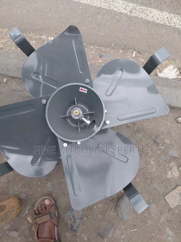 Extractor Fan - thumbnail 2