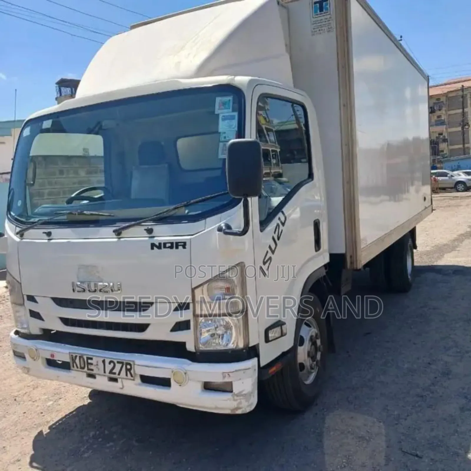 Canter Truck for Loose Cargo Transport at Hand