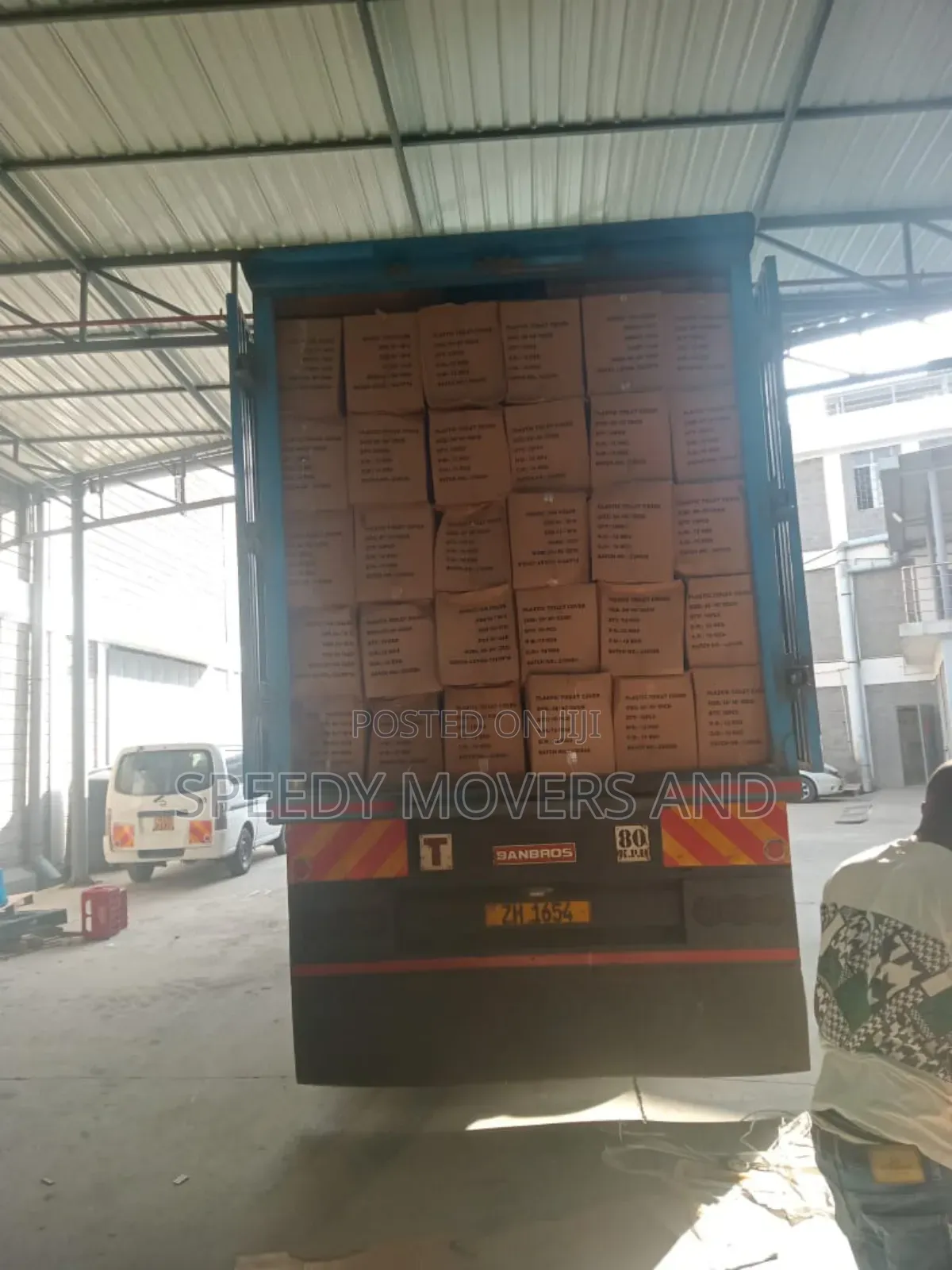 High Sided/ Boxbody Trailers Available for Logistic