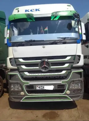 Trailer for Goods and Cargo Transport Accessible