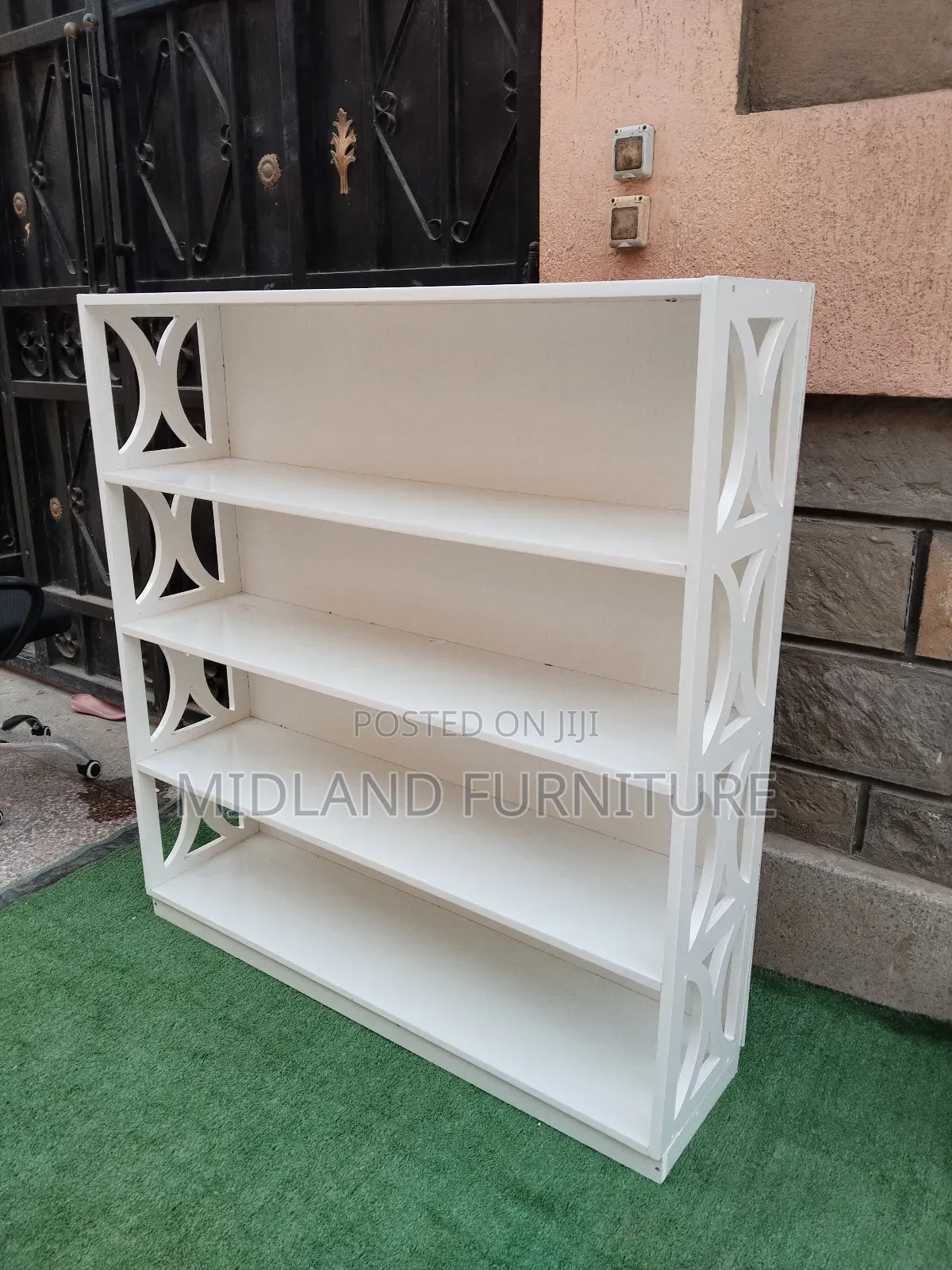 Shelf Cabinet in Kenya(120*30*130cm)