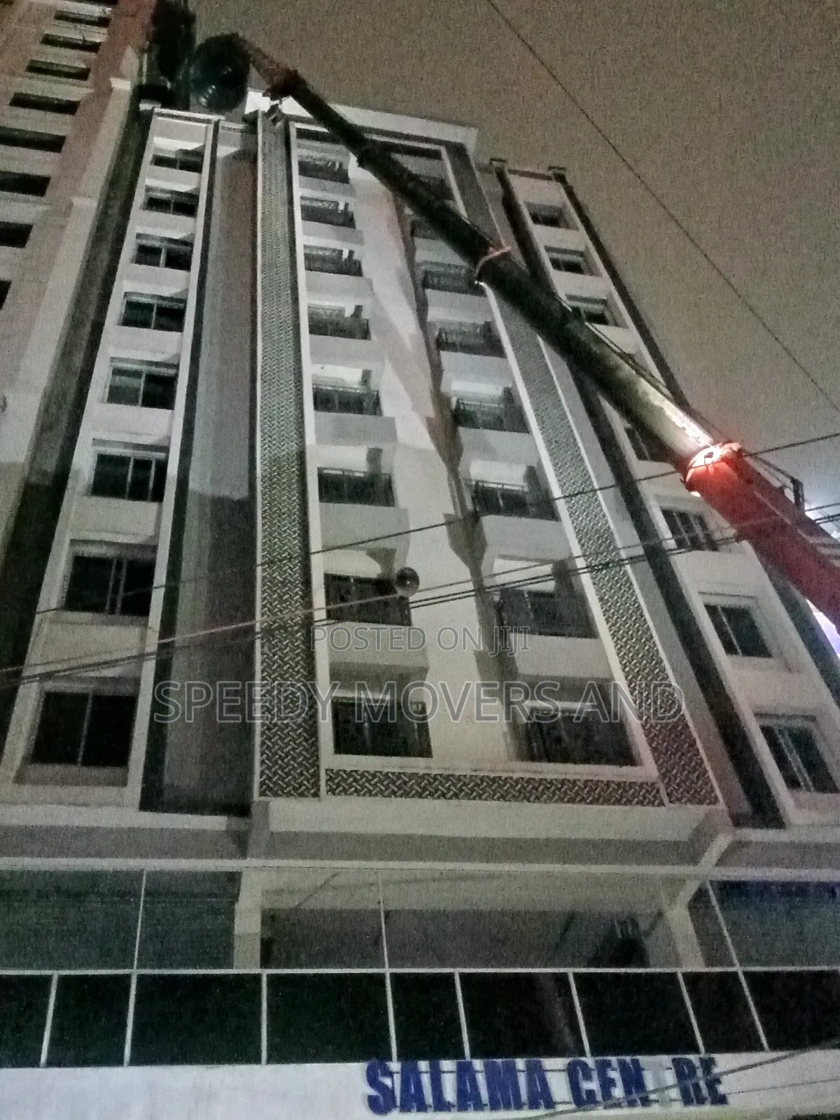 Lifting Crane Accessible for Jobs